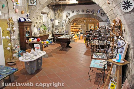 Viterbo - Il laboratorio di Daniela Lai