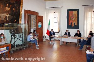 Orte - Il consiglio comunale nella sala delle Bandiere