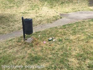 Degrado al parco di via Cattaneo