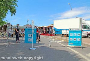 Viterbo - L'entrata del mercato del sabato al Carmine
