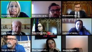 Consiglio comunale in videoconferenza - In alto a destra Salvatori (FdI)