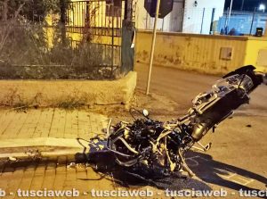 Civitavecchia - Scontro tra una moto e due auto sull'Aurelia
