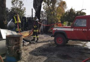 Incendio a Tarquinia - Vigili del fuoco e Aeopc