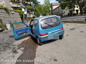 Viterbo - La Quercia - Auto contro guardrail