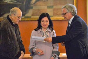 Il presidente della Fondazione Carivit Marco Lazzari con Ostelvio Celestini 