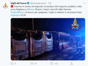 Roma - Il Tweet dei vigili del fuoco sull'incendio nel deposito Atac della Magliana