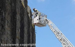 Viterbo - Vigili del fuoco - Controlli alle mura