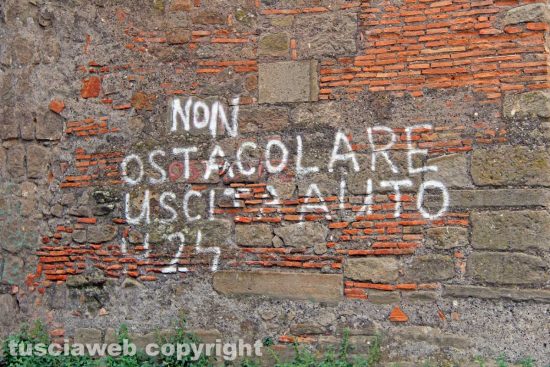 Viterbo - Un passo carrabile