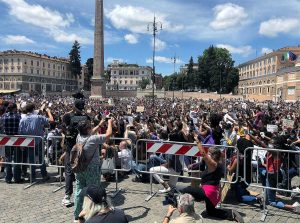 Roma - La manifestazione per ricordare George Floyd a piazza del Popolo