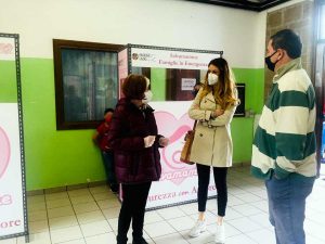 Viterbo - L'assessora Troncarelli - Consegnati 120 pacchi alimentari