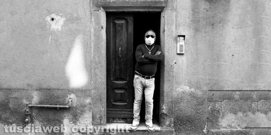 Viterbo - L'esposizione fotografica At Home