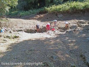 Montefiascone - Gli scavi al santuario etrusco di Piana del Lago