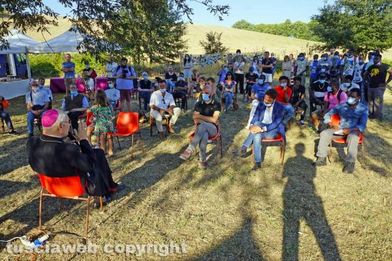 Celleno - L'inaugurazione del terreno gestito da migranti e rifugiati