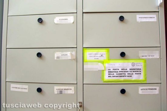 Viterbo - Unitus - Santa Maria in Gradi - La stanza archivio e fotocopie