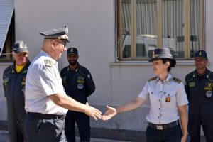 Pratica di Mare - La visita del comandante regionale della guardia di finanza