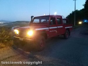 Montefiascone - Incendio di sterpaglie in località Paoletti