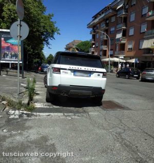 Viterbo - Sosta selvaggia a via Cattaneo