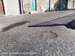 Montefiascone - Via Piave - La pavimentazione allentata