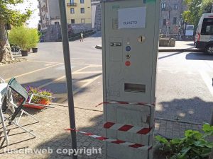 Montefiascone - Un parchimetro scassinato a piazzale Roma