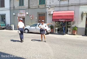 Montefiascone - L'incidente in via Dante Alighieri - L'intervento della polizia local