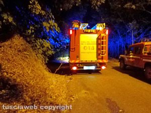 Montefiascone - L'incendio in via Carpine - L'intervento dei vigili del fuoco