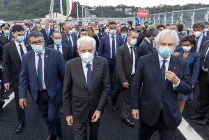 Genova - Mattarella all'inaugurazione del ponte San Giorgio