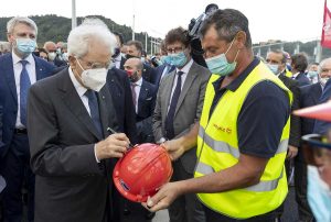 Genova - Mattarella all'inaugurazione del ponte San Giorgio