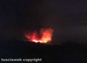 Tarquinia - Vasto incendio tra San Giorgio e Sant'Agostino