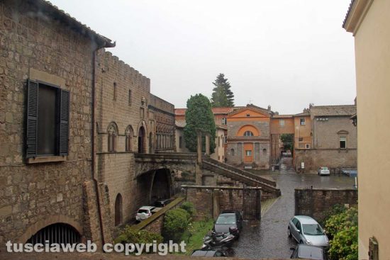 Viterbo - Piazza San Lorenzo e palazzo dei papi