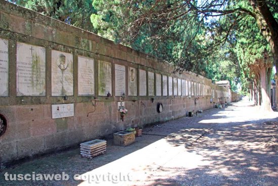 Viterbo - La Spoon River del cimitero San Lazzaro