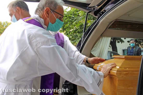 Viterbo - I funerali di padre Mario Mattei