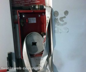 Viterbo - Via Matteotti - L'impianto antincendio inutilizzabile