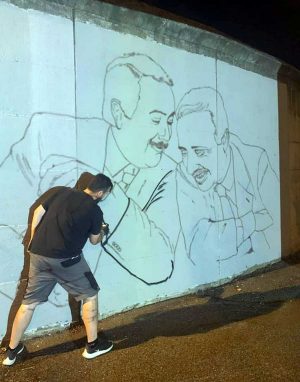 Il murales a Falcone e Borsellino in fase di realizzazione