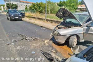 Montefiascone - Frontale tra due auto