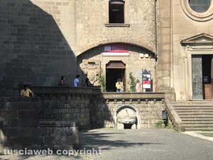 Turisti a Viterbo per Ferragosto