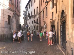 Turisti a Viterbo per Ferragosto