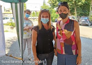 Montefiascone - La senatrice Alessandra Maiorino con Rosita Cicoria