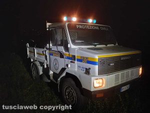 Montefiascone - Principio d'incendio in via Pelucche - L'intervento della protezione civile
