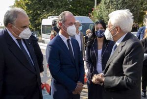Vo' - Il presidente della Repubblica Sergio Mattarella con il governatore del Veneto Luca Zaia e la ministra all'Istruzione Lucia Azzolina