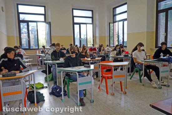 Viterbo - Il primo giorno di scuola