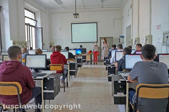 Viterbo - Il primo giorno di scuola