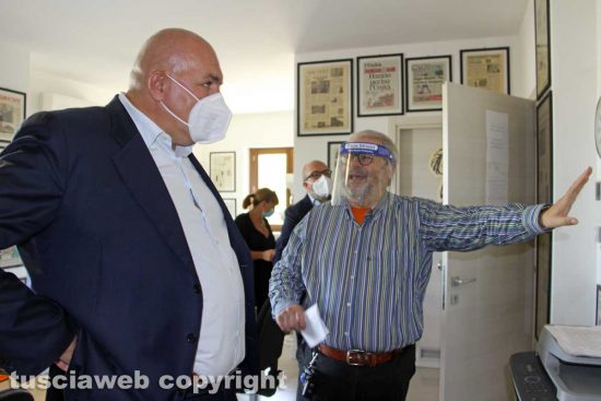 Viterbo - Guido Crosetto e Carlo Galeotti nella redazione di Tusciaweb