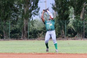 Il miglior battitore della squadra Gomez in una presa al volo