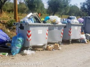 Viterbo - L'isola ecologia a Pian di Tortora