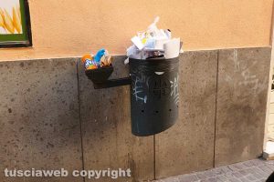 Viterbo - Cestini pieni