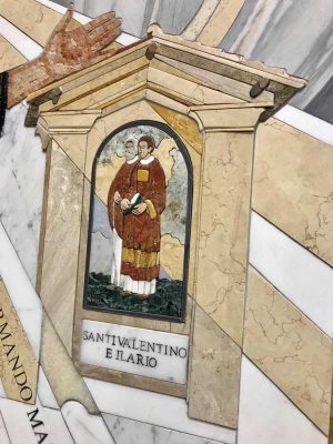 Viterbo - Il monumento a don Armando Marini