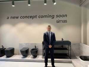 Il sindaco Giampieri in visita alle aziende ceramiche di Civita Castellana durante la settimana del design di Milano