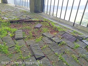 Montefiascone - Il degrado al Belvedere