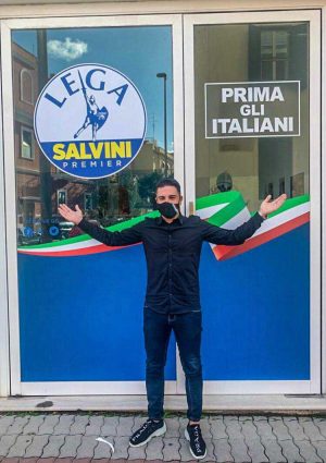 Civitavecchia - Il coordinatore comunale della Lega, Antonio Giammusso, all'apertura della sede del partito nel comune