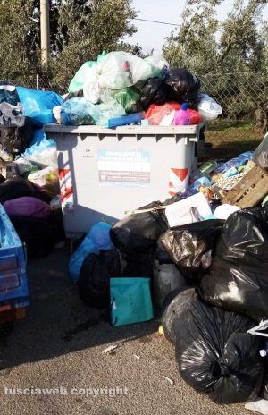 Viterbo - Isola ecologica in strada Montigliano